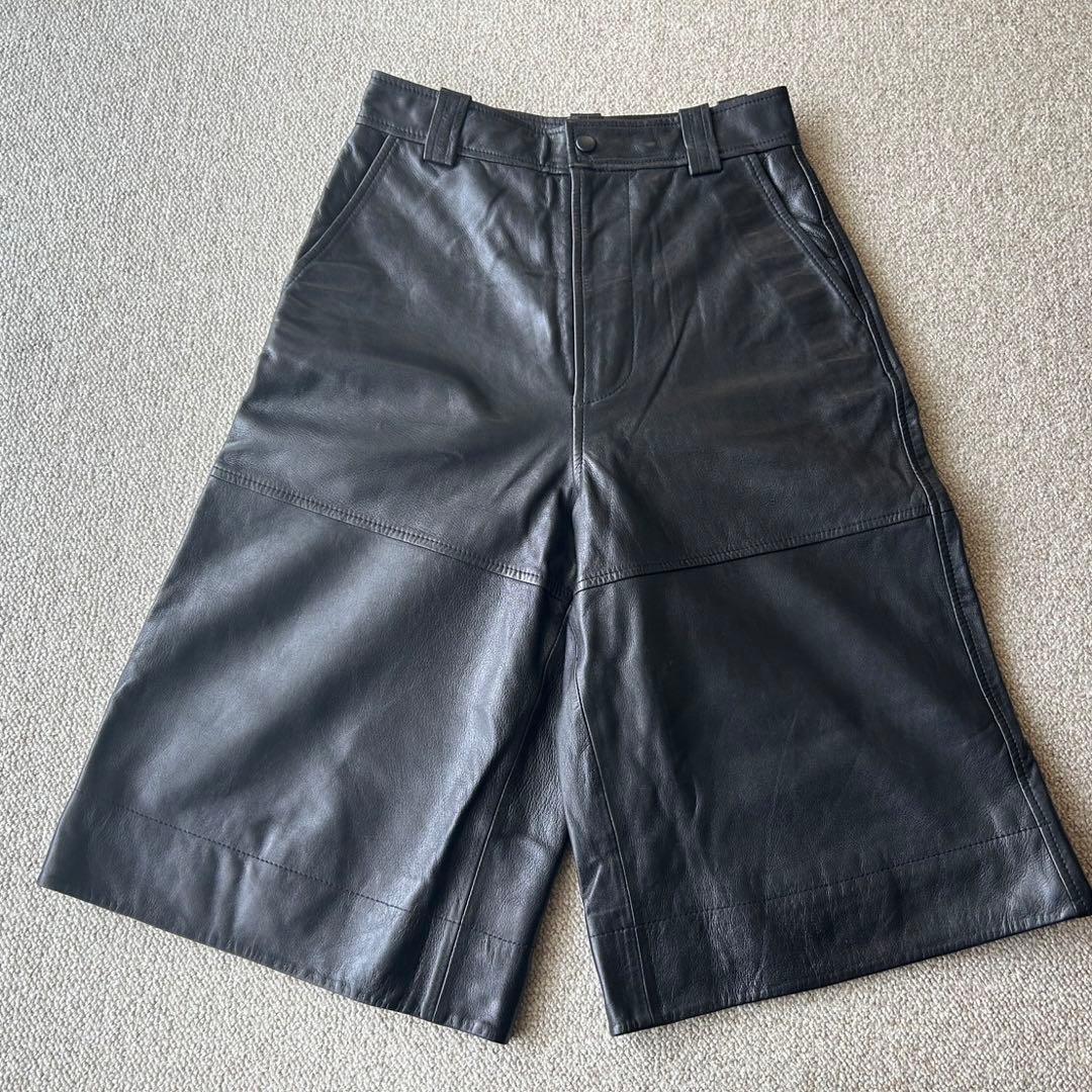 GANNI ガニー レザー ショートパンツ