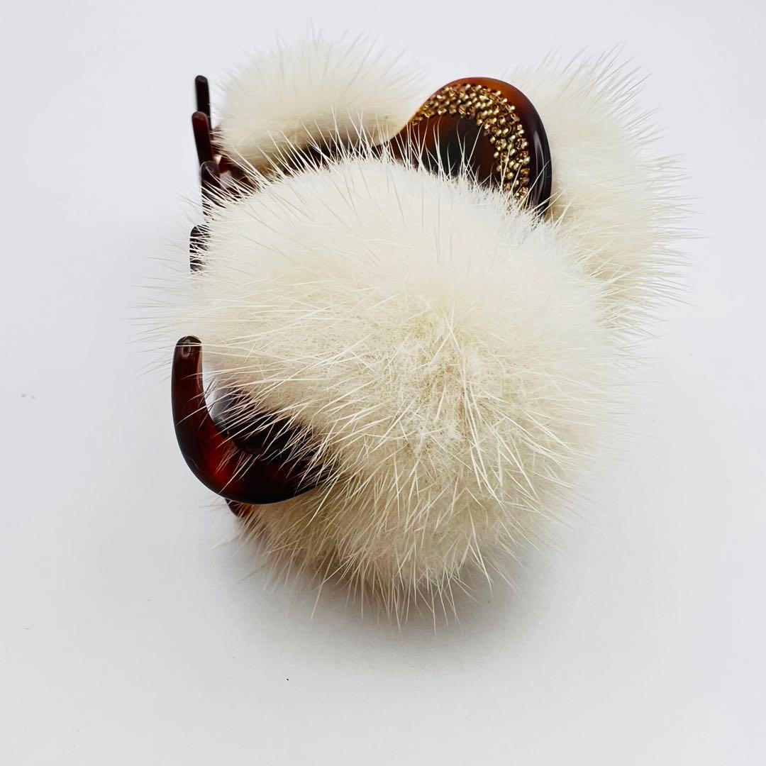 超美品　acca アッカ　ヘアクリップ　ベージュ　ミンクファー