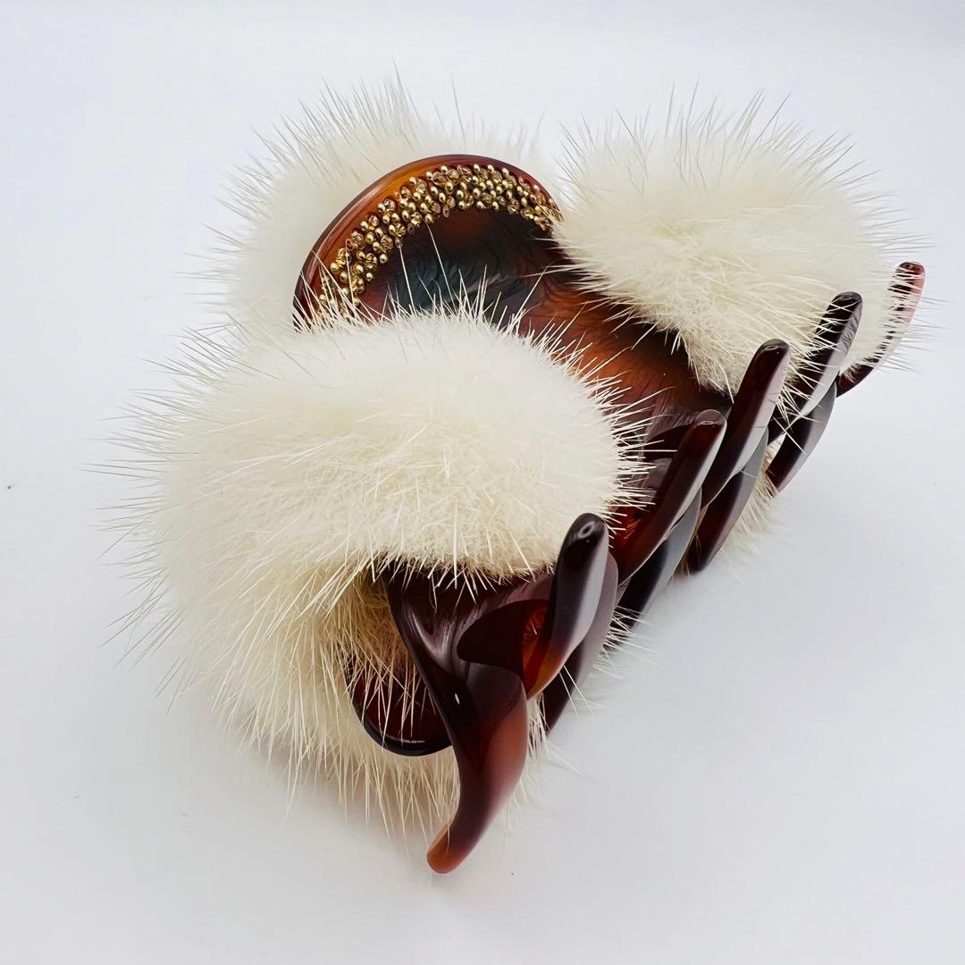 超美品　acca アッカ　ヘアクリップ　ベージュ　ミンクファー