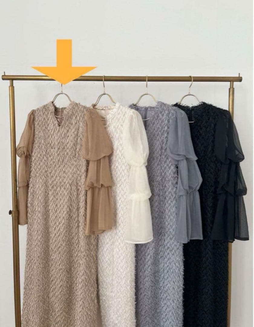 DollyDoll ドリードール デザインスリーブシャギードレス　ベージュ