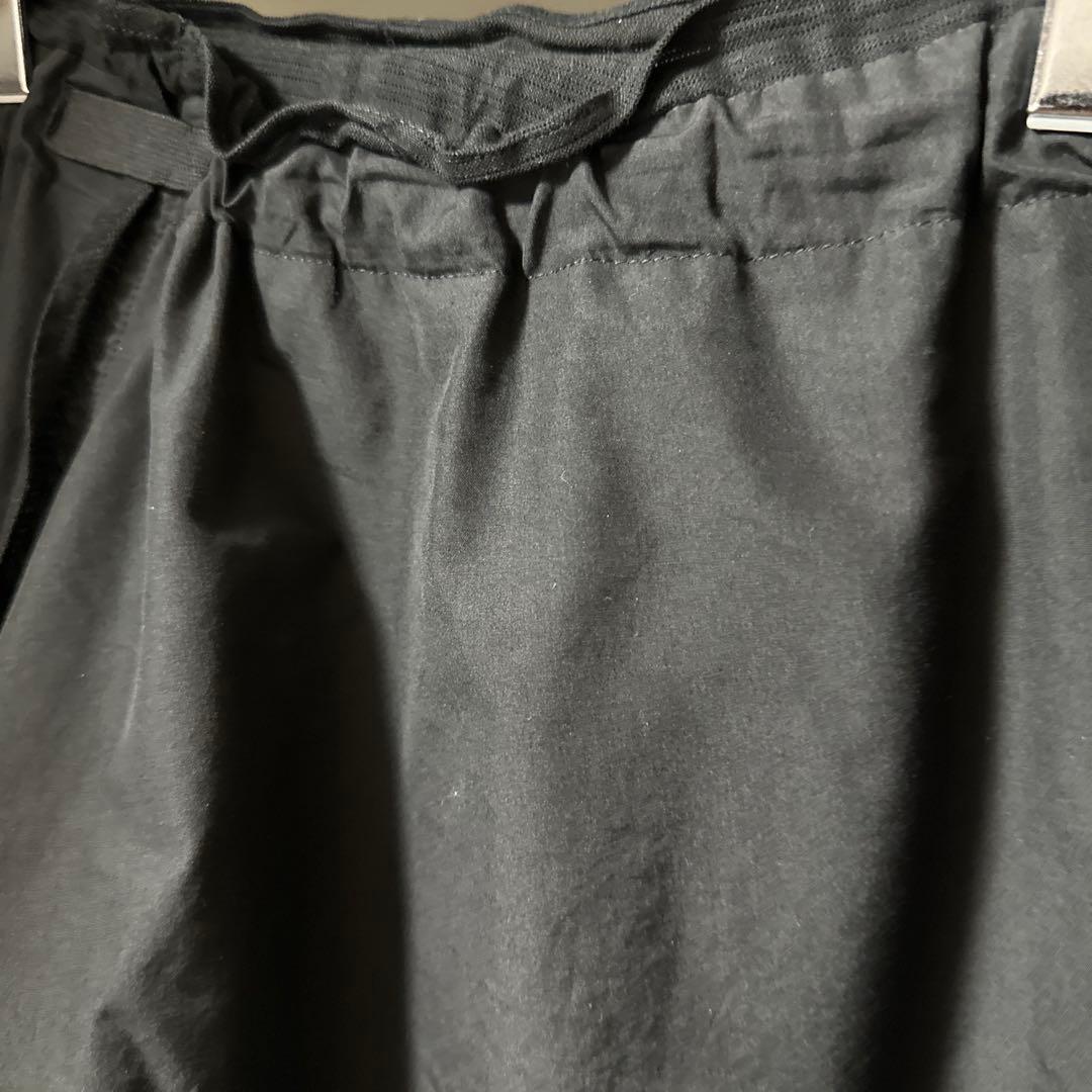 ヨージヤマモト変形サルエルパンツ、ニットのに点