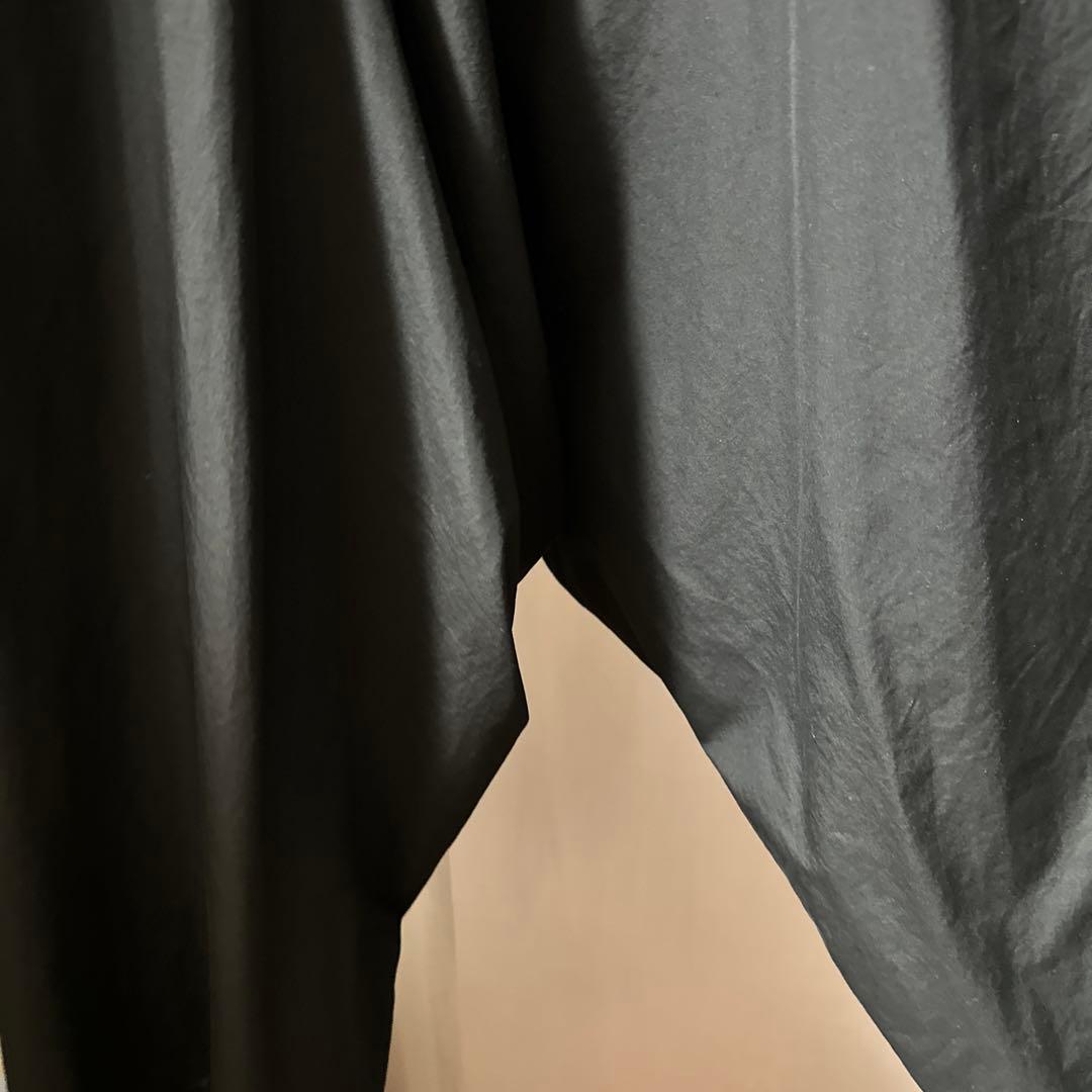 ヨージヤマモト変形サルエルパンツ、ニットのに点