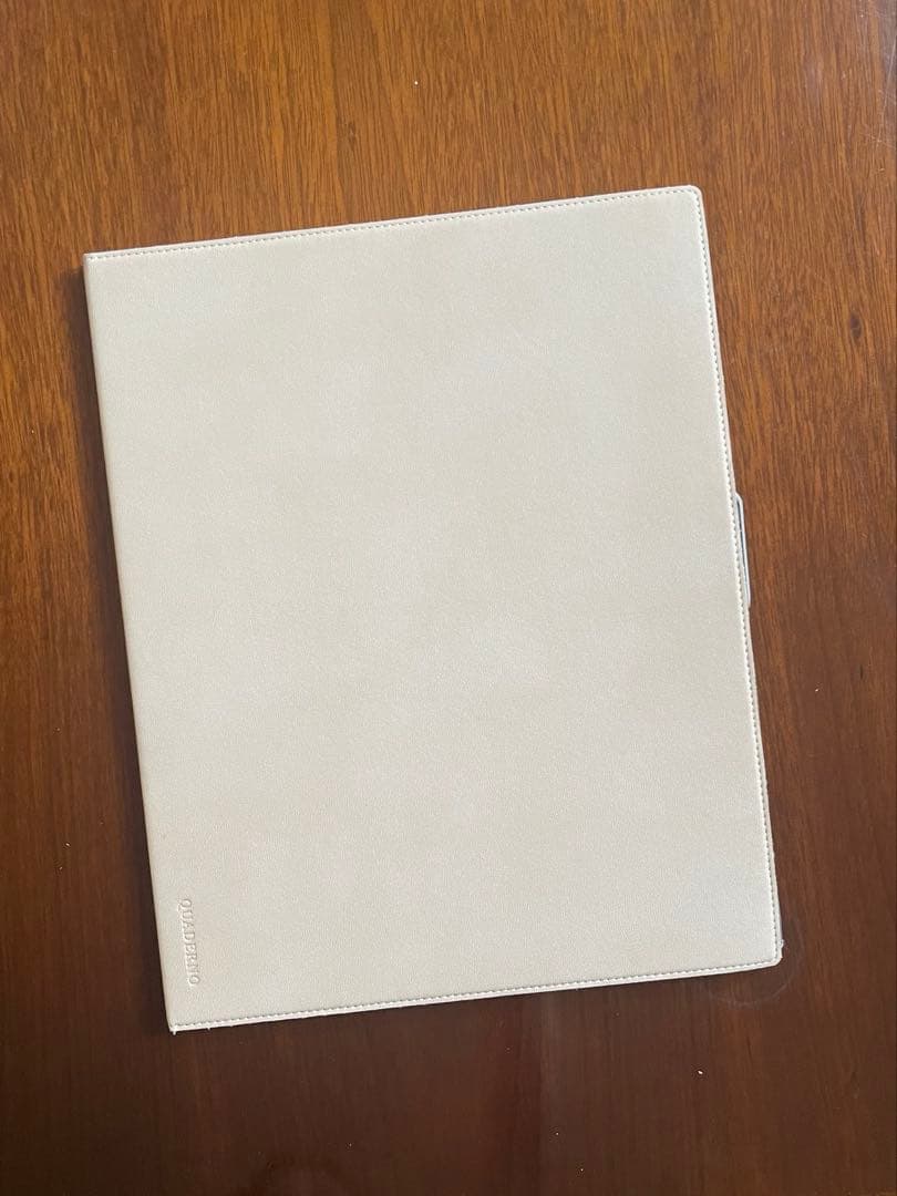 【早い者勝ち】【本体美品】QUADERNO A4 (Gen.2)カバー付き