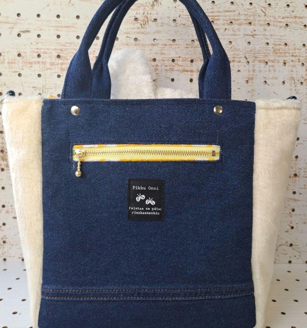 琉*茶様 コヤンイサムチョン　バニー　デニムリメイクフリルトートバッグ