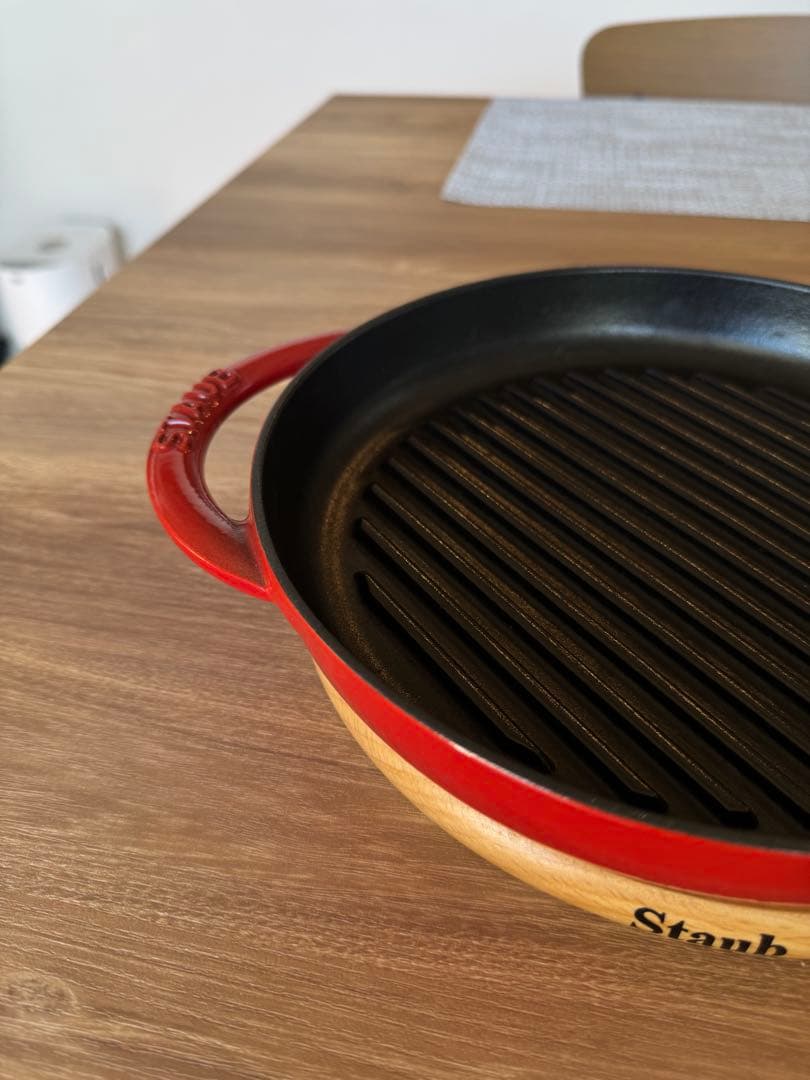 STAUB 赤 グリルパン、マグネットトリべッドセット