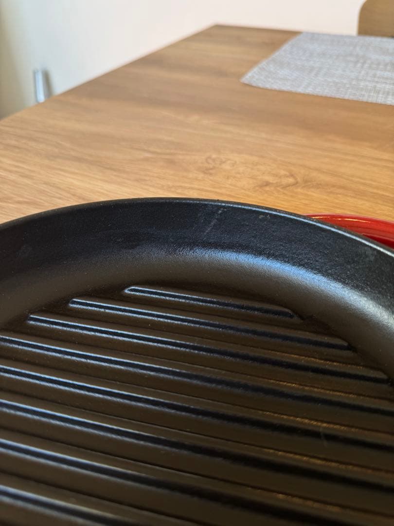 STAUB 赤 グリルパン、マグネットトリべッドセット