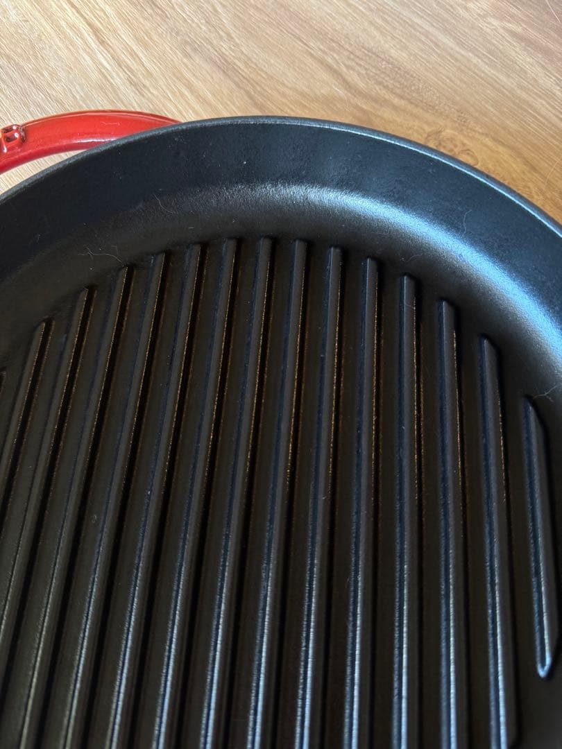 STAUB 赤 グリルパン、マグネットトリべッドセット