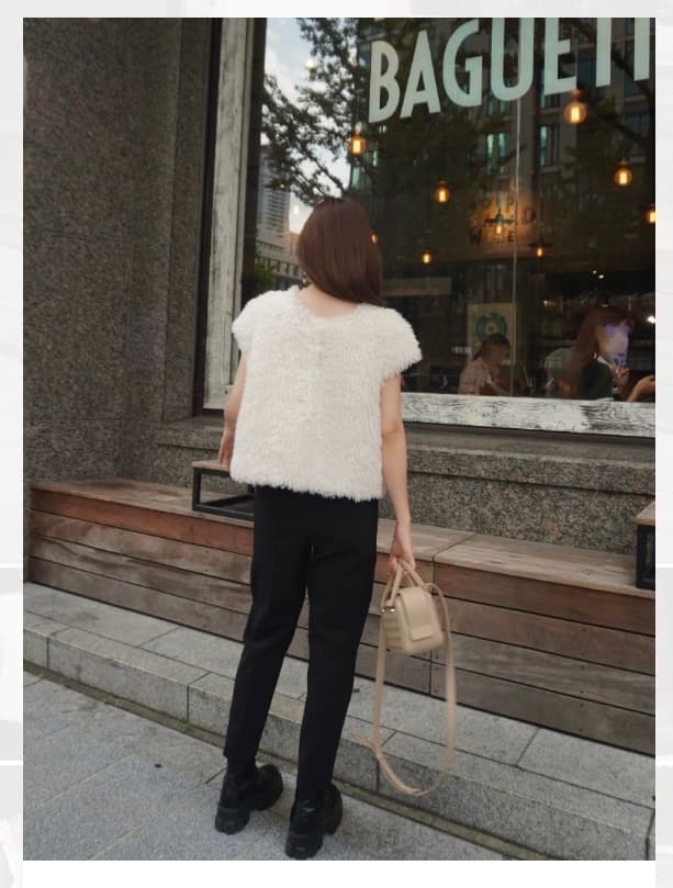 トップス HYEON fur gilet / white