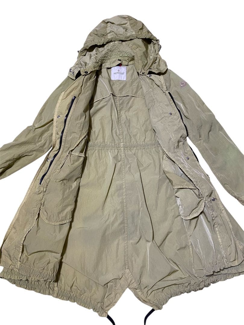 MONCLER JOSEPHINE ジョセフィーヌモッズコート雑誌掲載モデル