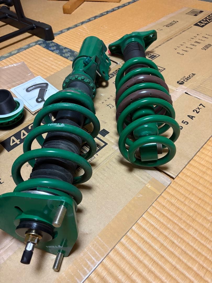 TEIN FLEX Z 80ハリアー サスペンションキット　テイン　車高調