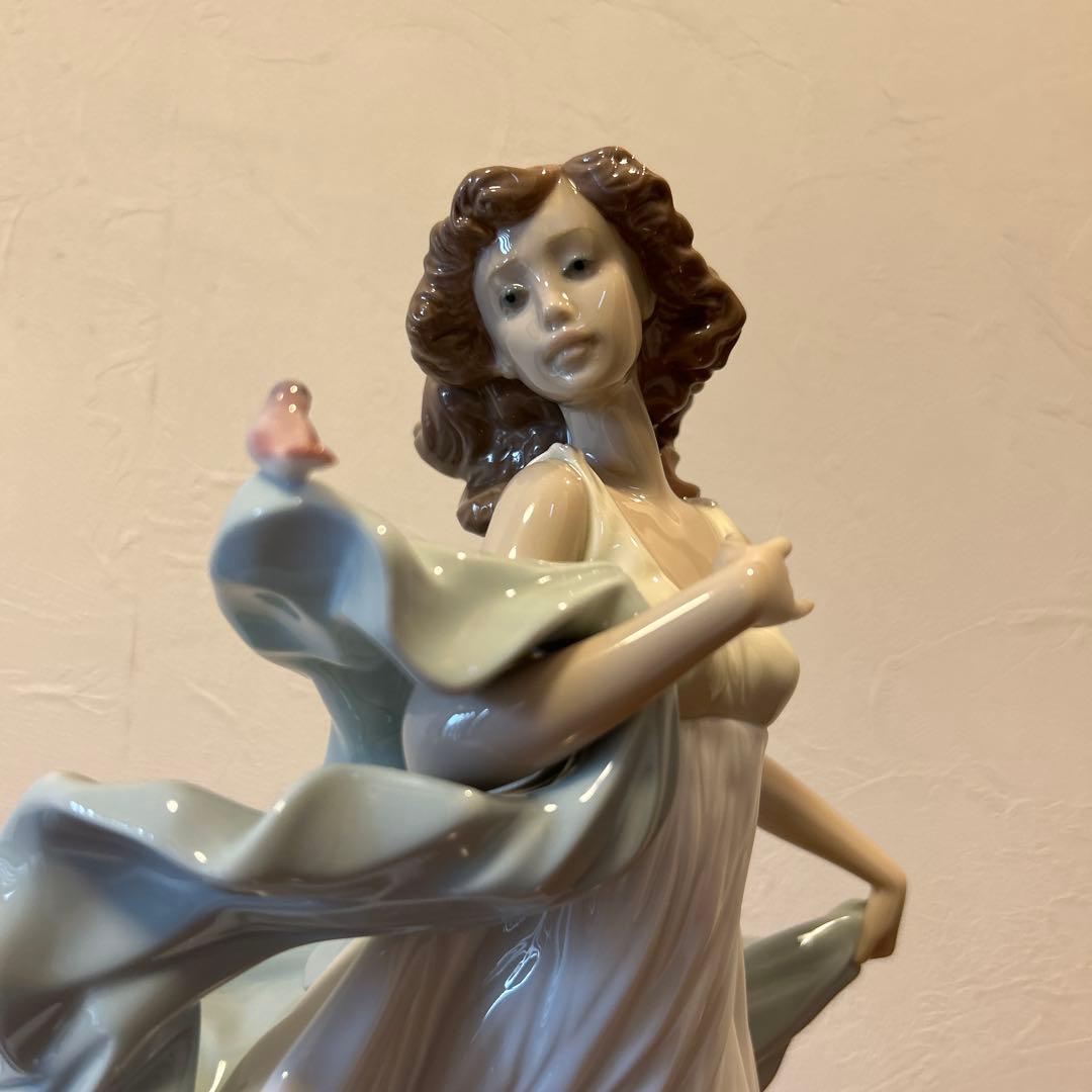 リヤドロ人形　夏のセレナーデ