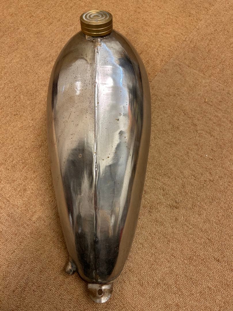 汎用カスタムタンク　ハーレーチョッパーsr400 バルカンtwグラストラッカー