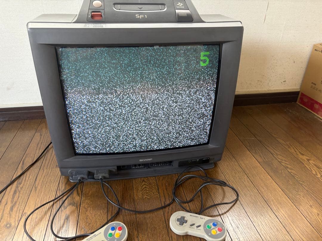SHARPスーパーファミコン内蔵テレビ　21G-SF1 コントローラー2個付き