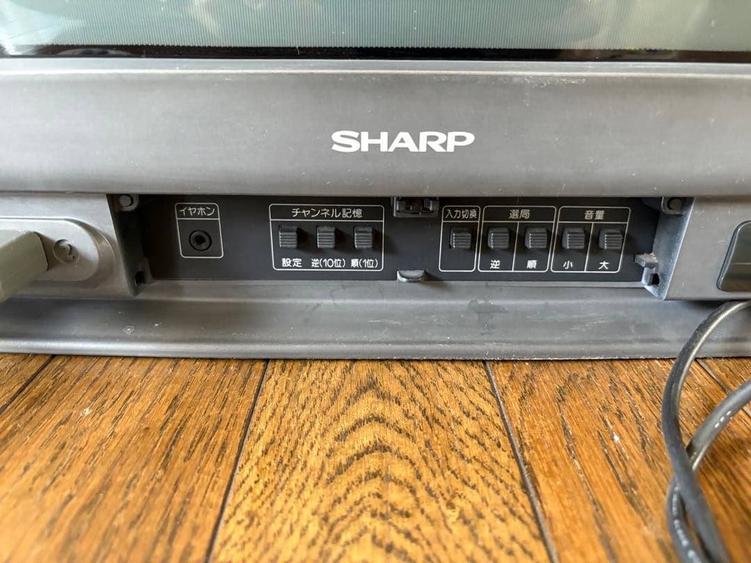 SHARPスーパーファミコン内蔵テレビ　21G-SF1 コントローラー2個付き