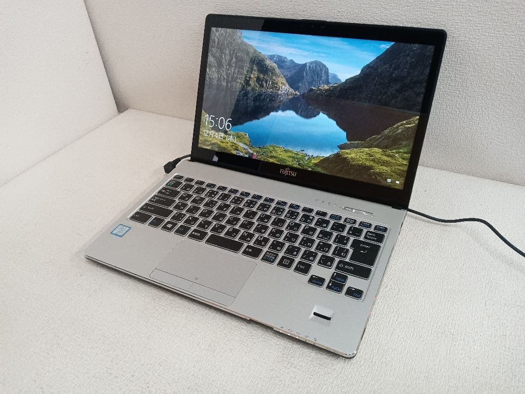 Σ LIFEBOOK SH90/W Ｃorei5 12GB ストレージ無