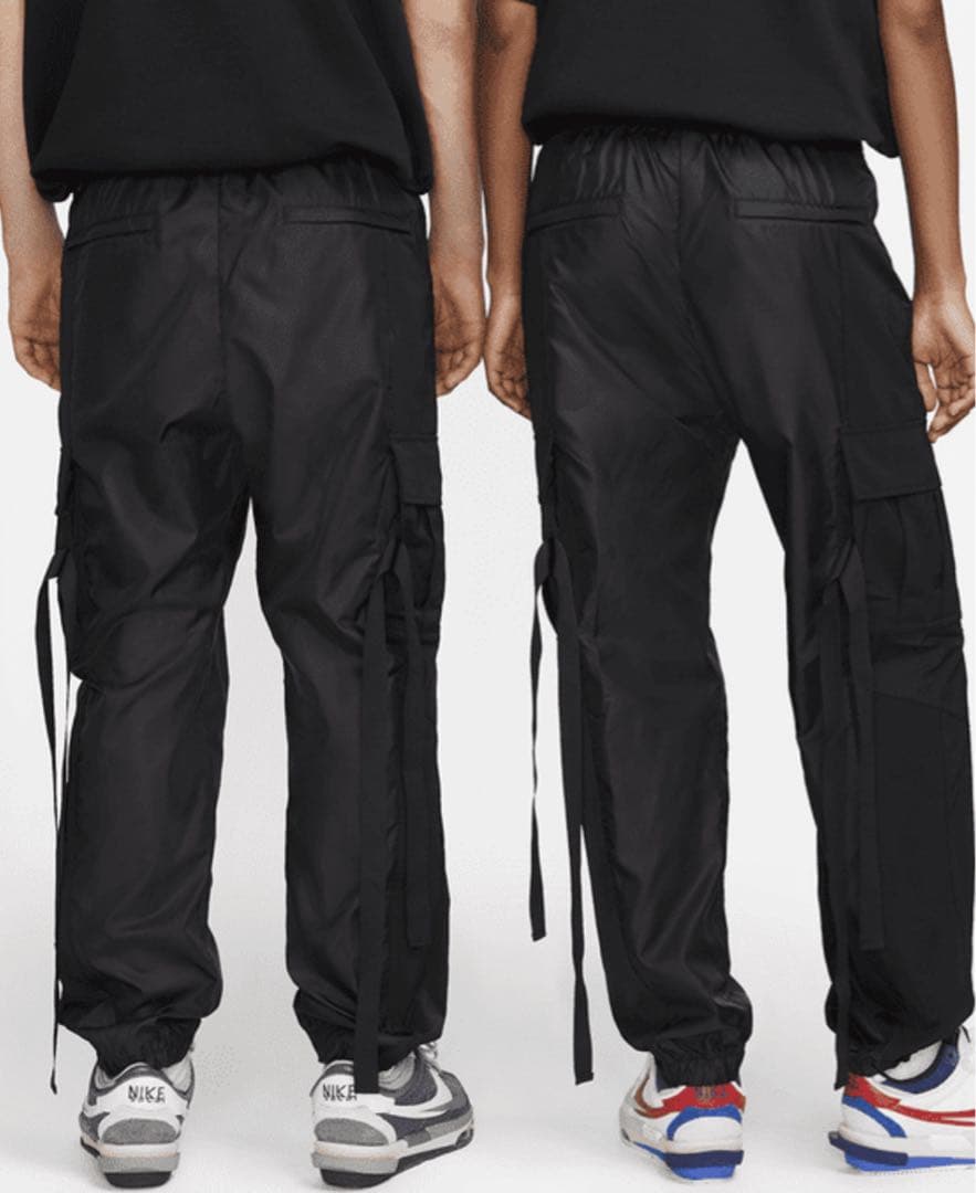 ✨レア✨sacai × NIKE ブラックカーゴ　ナイロンパンツ　レディース