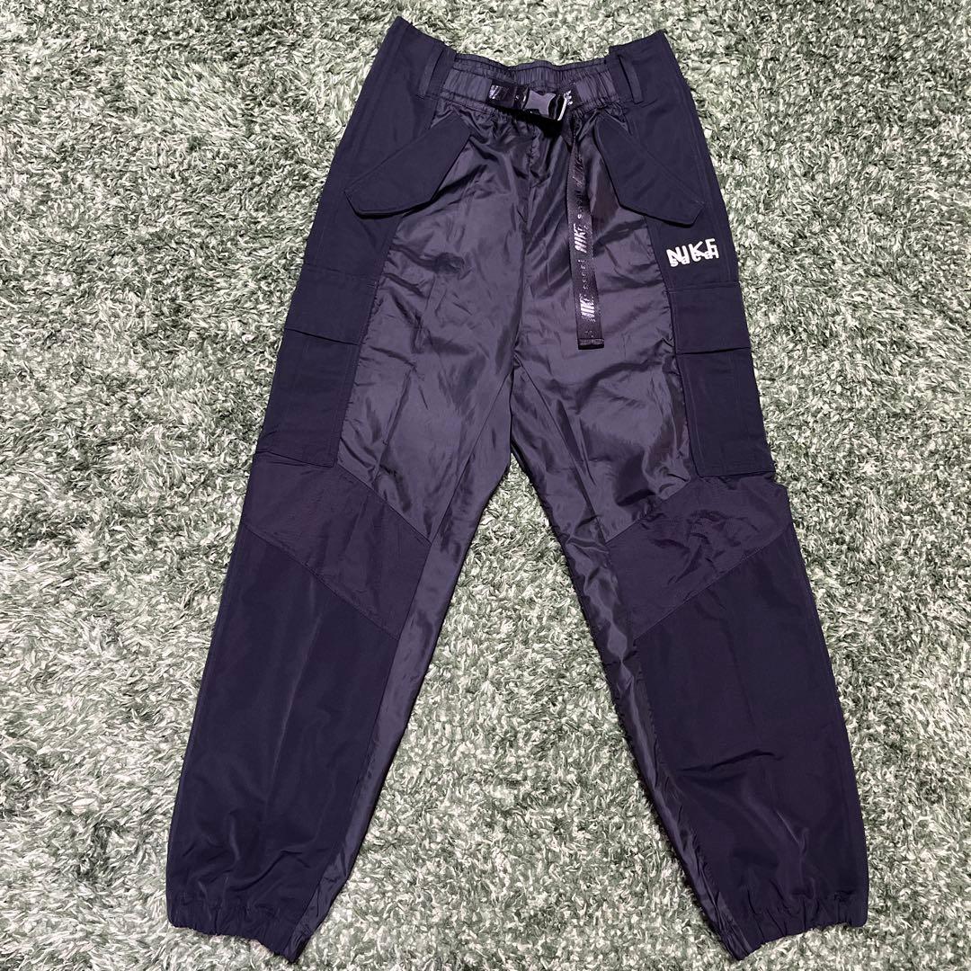 ✨レア✨sacai × NIKE ブラックカーゴ　ナイロンパンツ　レディース