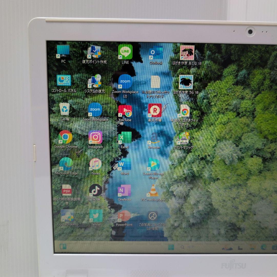 余裕のメモリ16GBたっぷりSSD256GBカメラ付き　カミュズ