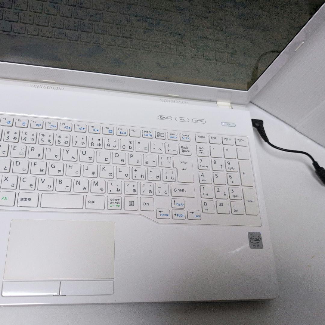 余裕のメモリ16GBたっぷりSSD256GBカメラ付き　カミュズ