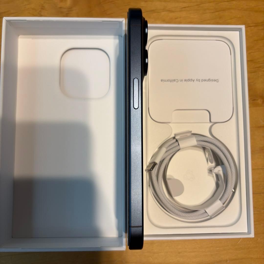 iPhone15 Pro ブルーチタニウム　128GB