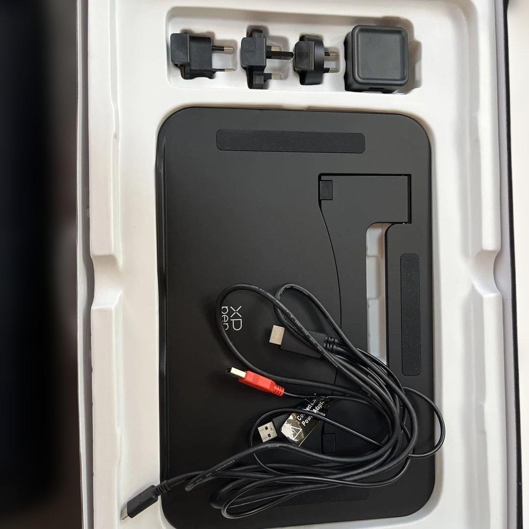 XP-Pen 液タブ Artist 15.6 Pro