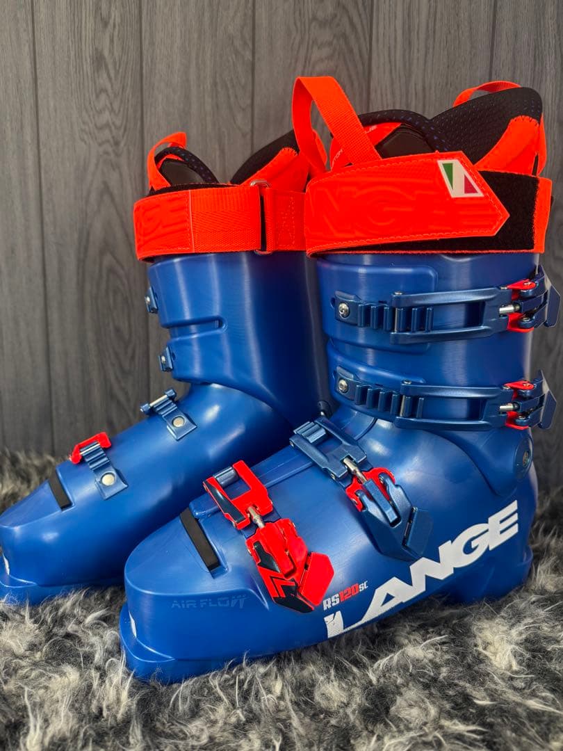 2025年モデル　ラングLANGE スキーブーツ RS120 26㎝