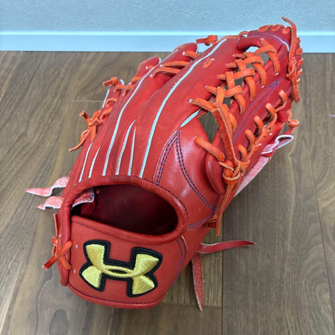 アンダーアーマー 硬式　グローブ　 UNDENIABLE andeniable