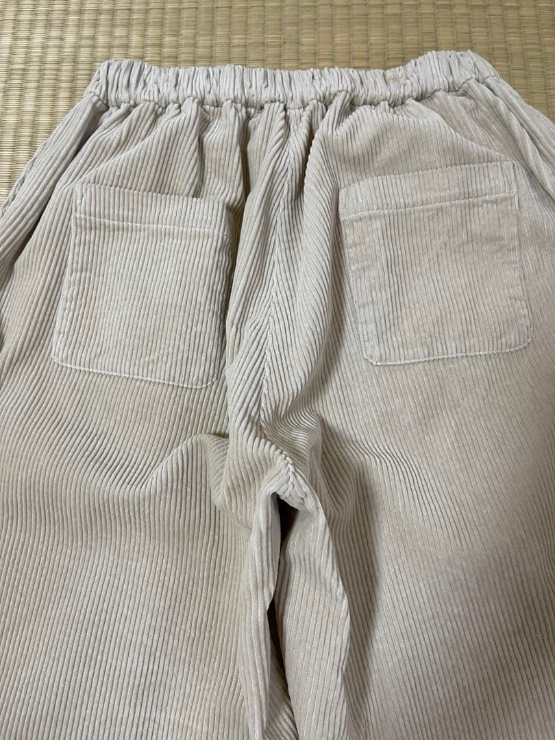 オローネ　バルーンパンツ　コーデュロイ