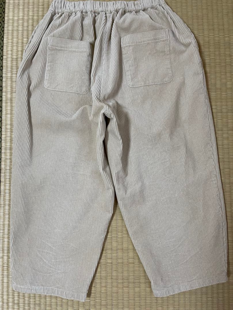 オローネ　バルーンパンツ　コーデュロイ