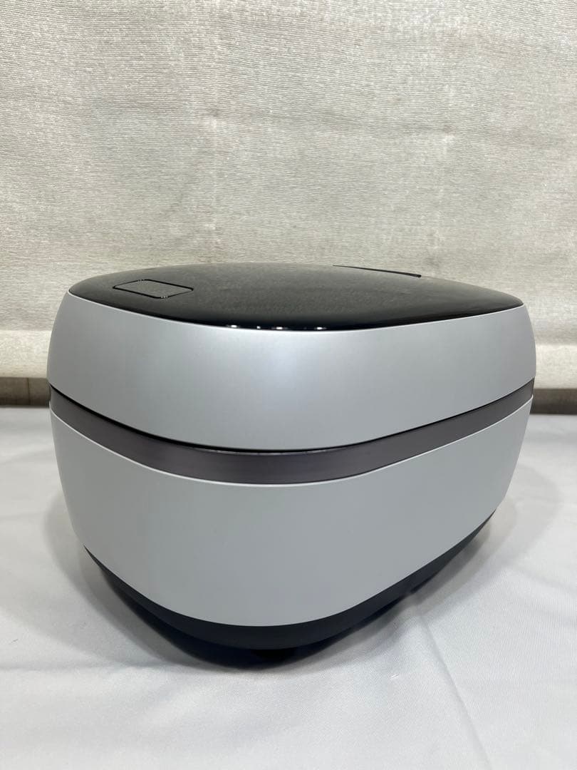 TIGER 炊飯器 JPC-A100 ブラック/シルバータッチスクリーン。