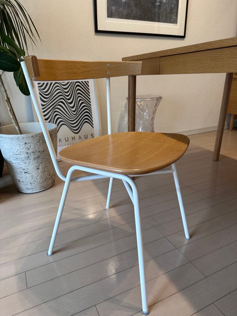 二脚IDEE イデーFERRET CHAIR WOOD SEAT White