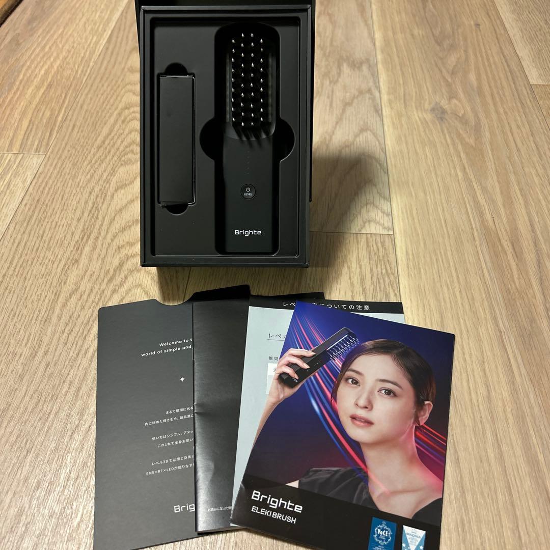 【超美品】 Brighte ブライト エレキブラシ 美顔器 若返りリフトアップ