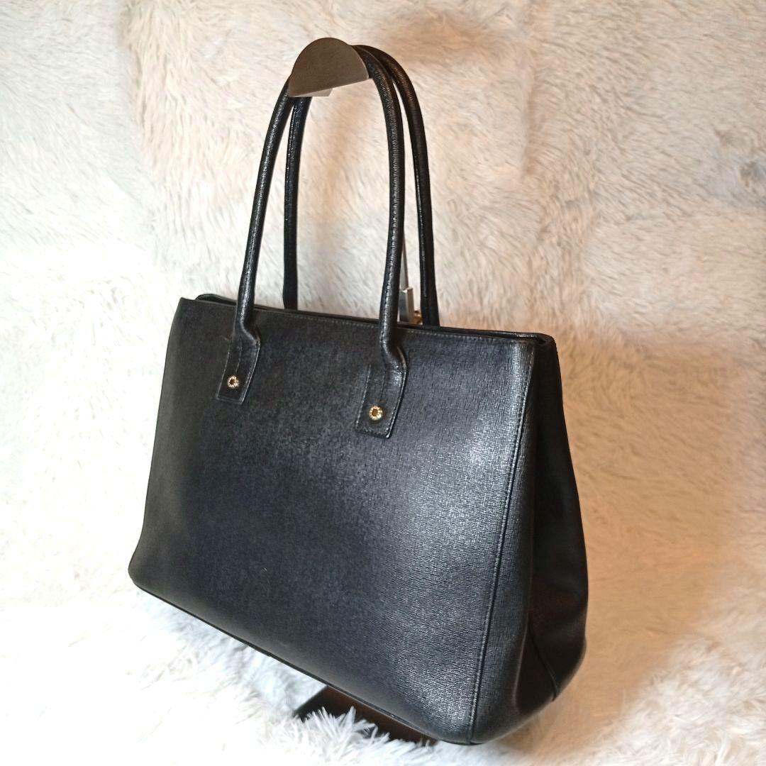 フルラ　FURLA　A4収納　 ビジネスバッグ　トートバッグ　レザー