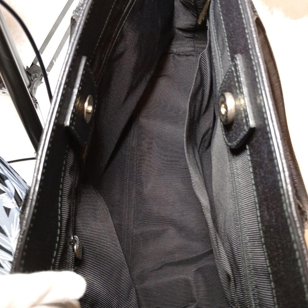 フルラ　FURLA　A4収納　 ビジネスバッグ　トートバッグ　レザー