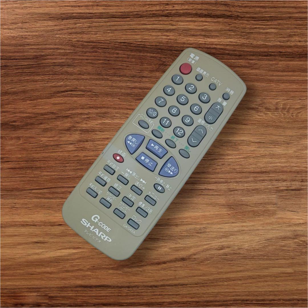 【美品】ブラウン管テレビ　SHARP テレビ&VHSビデオVT-14GH10