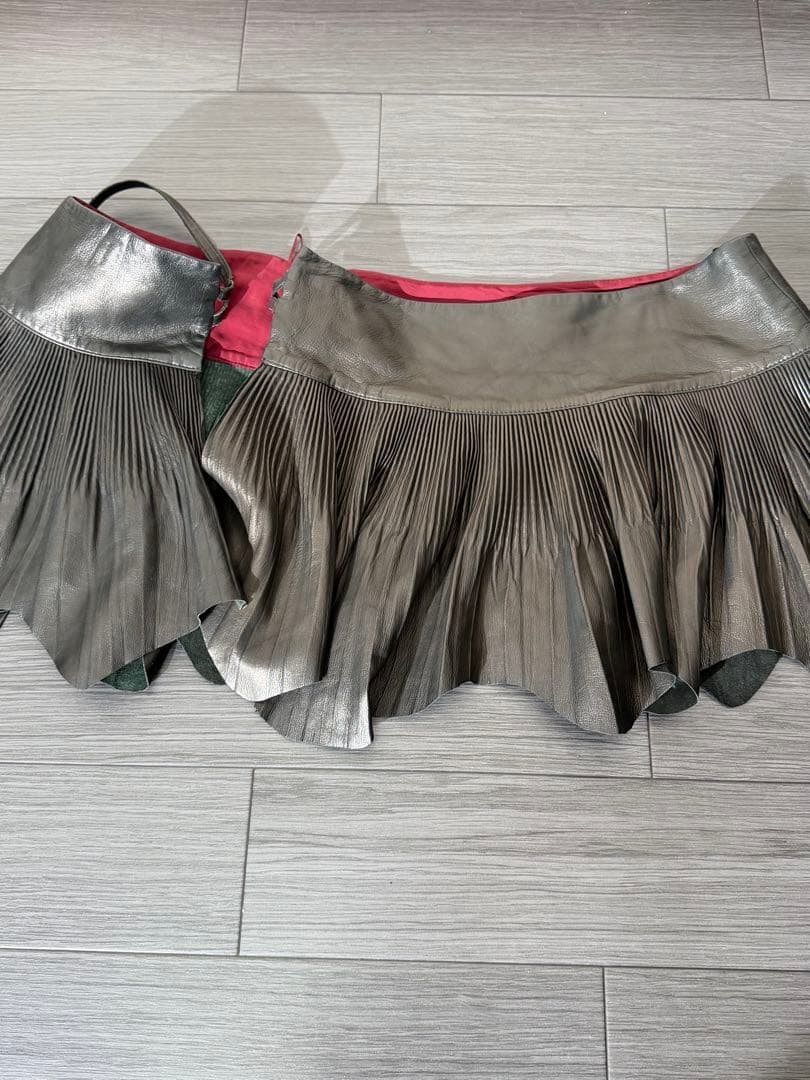 ジャンポールゴルチェ プリーツレザー巻きスカート