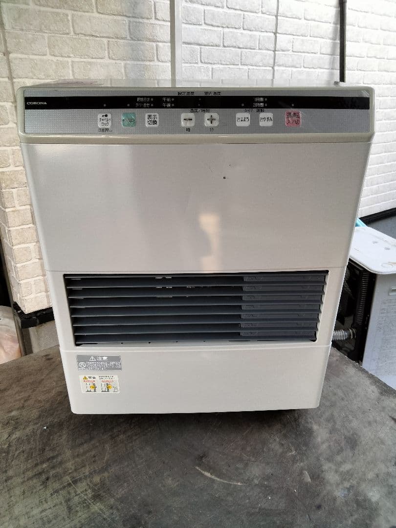 札幌発コロナFF温風石油ストーブ！品番「FF‐4211GS」2011年式中古品③