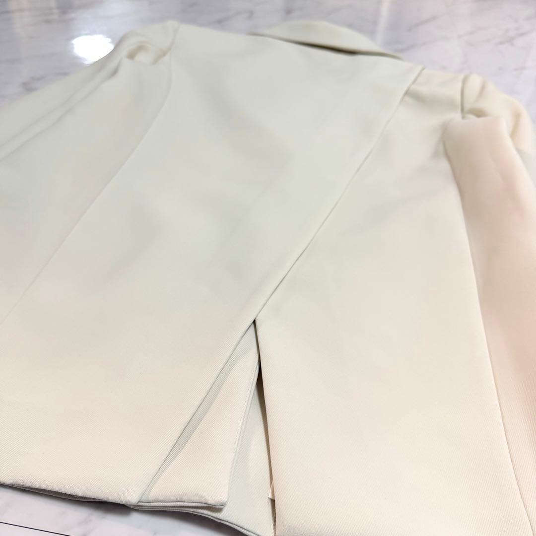 【未使用】2024✨️完売品 アニュアンス バックデザインフォルムジャケット