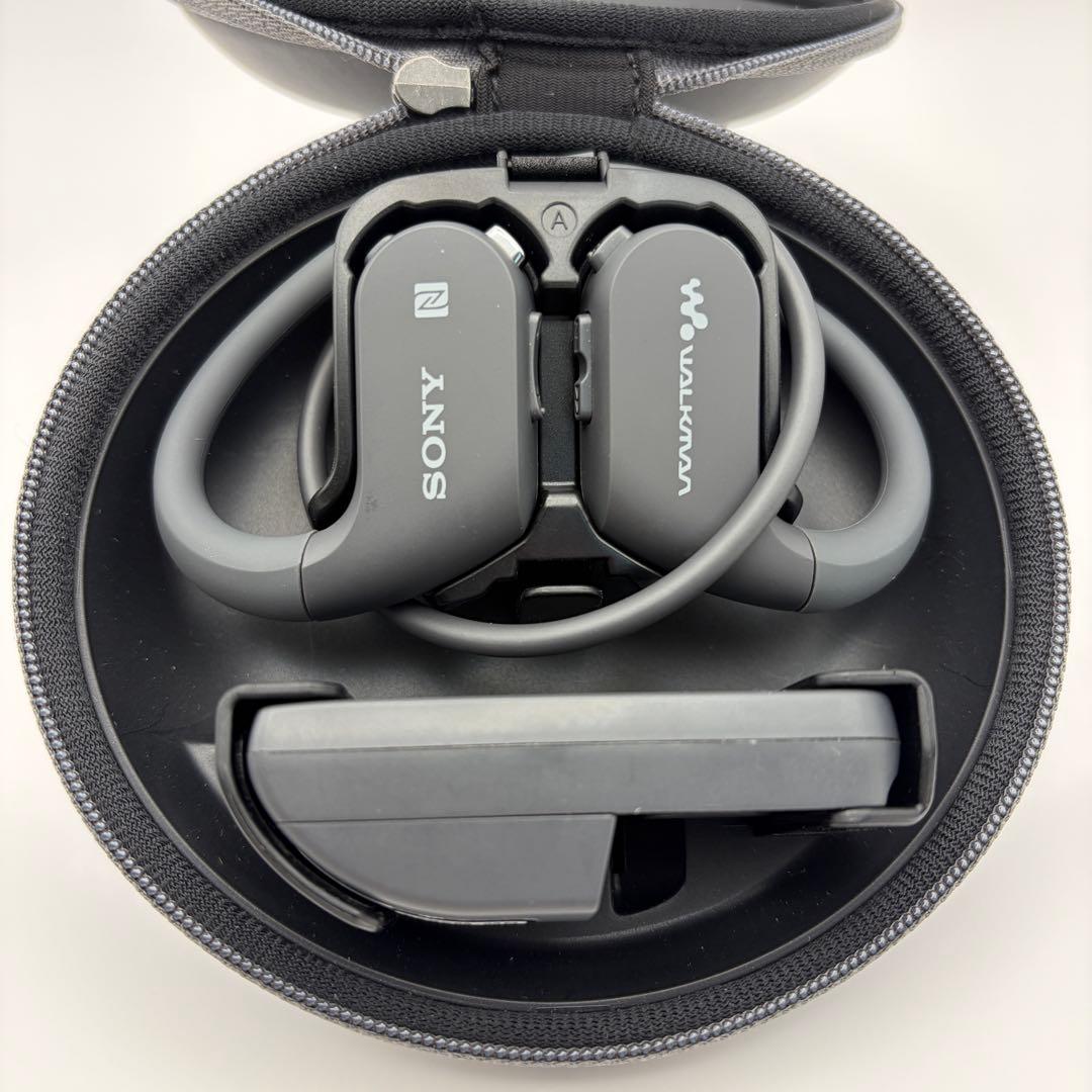 美品　ソニー　イヤホン一体型ウォークマン　NW-WS623