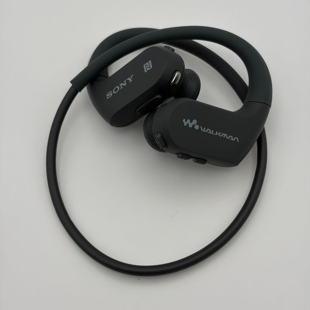 美品　ソニー　イヤホン一体型ウォークマン　NW-WS623