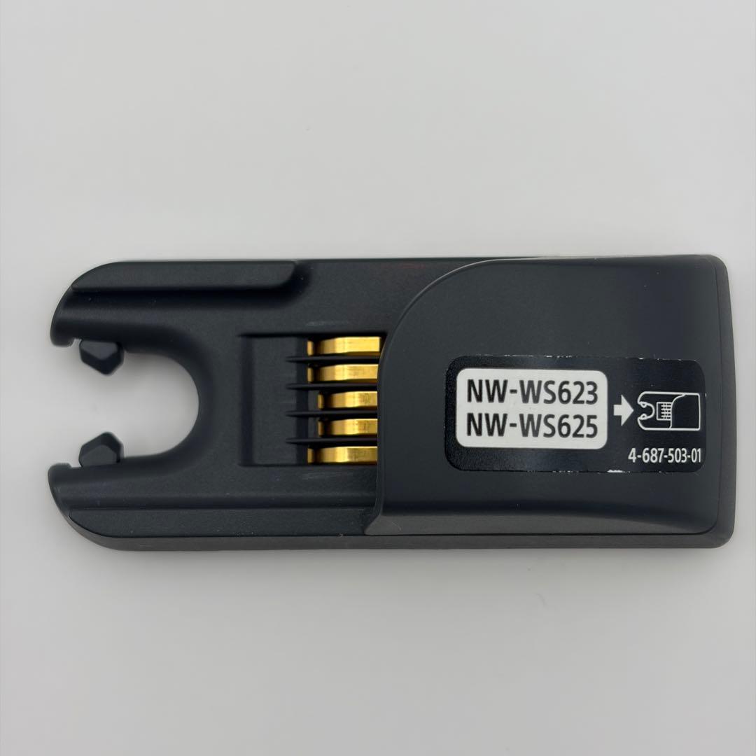 美品　ソニー　イヤホン一体型ウォークマン　NW-WS623