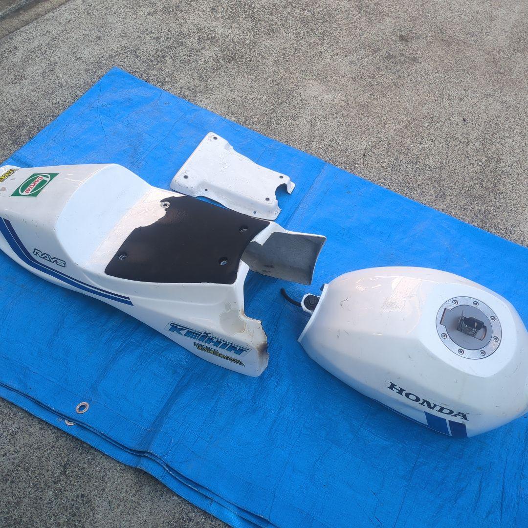 HONDA エイプビッグタンク リアカウルセット スペンサーカラー