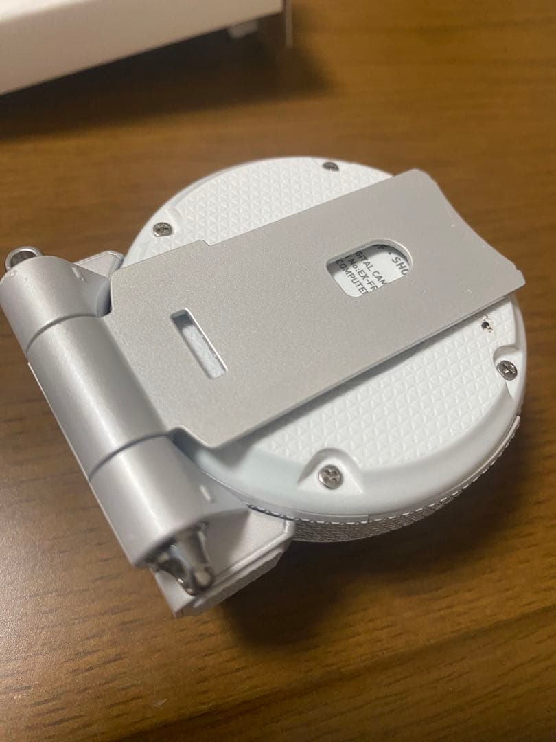 CASIO EX-FR100L デジタルカメラ ホワイト LEDリングライト付き