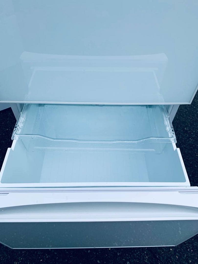 送料設置無料　TOSHIBA ノンフロン冷凍冷蔵庫 GR-M33SXV