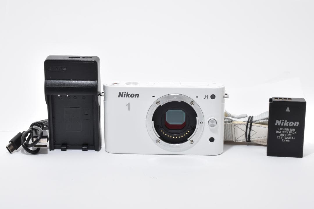 超美品 ニコン J1 ミラーレスデジタルカメラボディホワイト Nikon