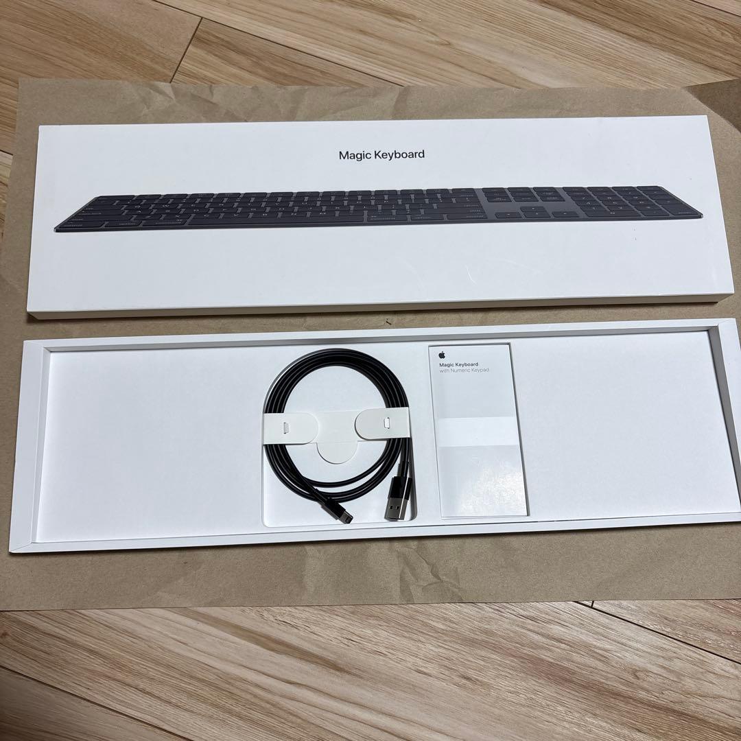 A1843 Appleアップルmagic keyboard テンキー付