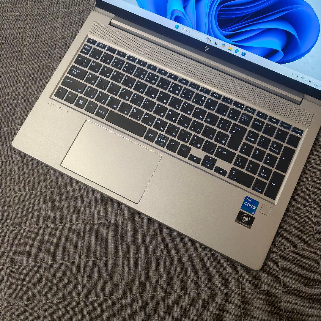 2022年10月 日本製 超美品 HP 爆速 12世代 i5 16GB 1TB
