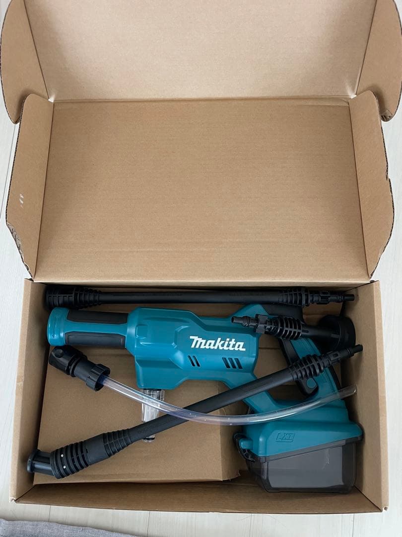 Makita 充電式洗浄機 MHW180D