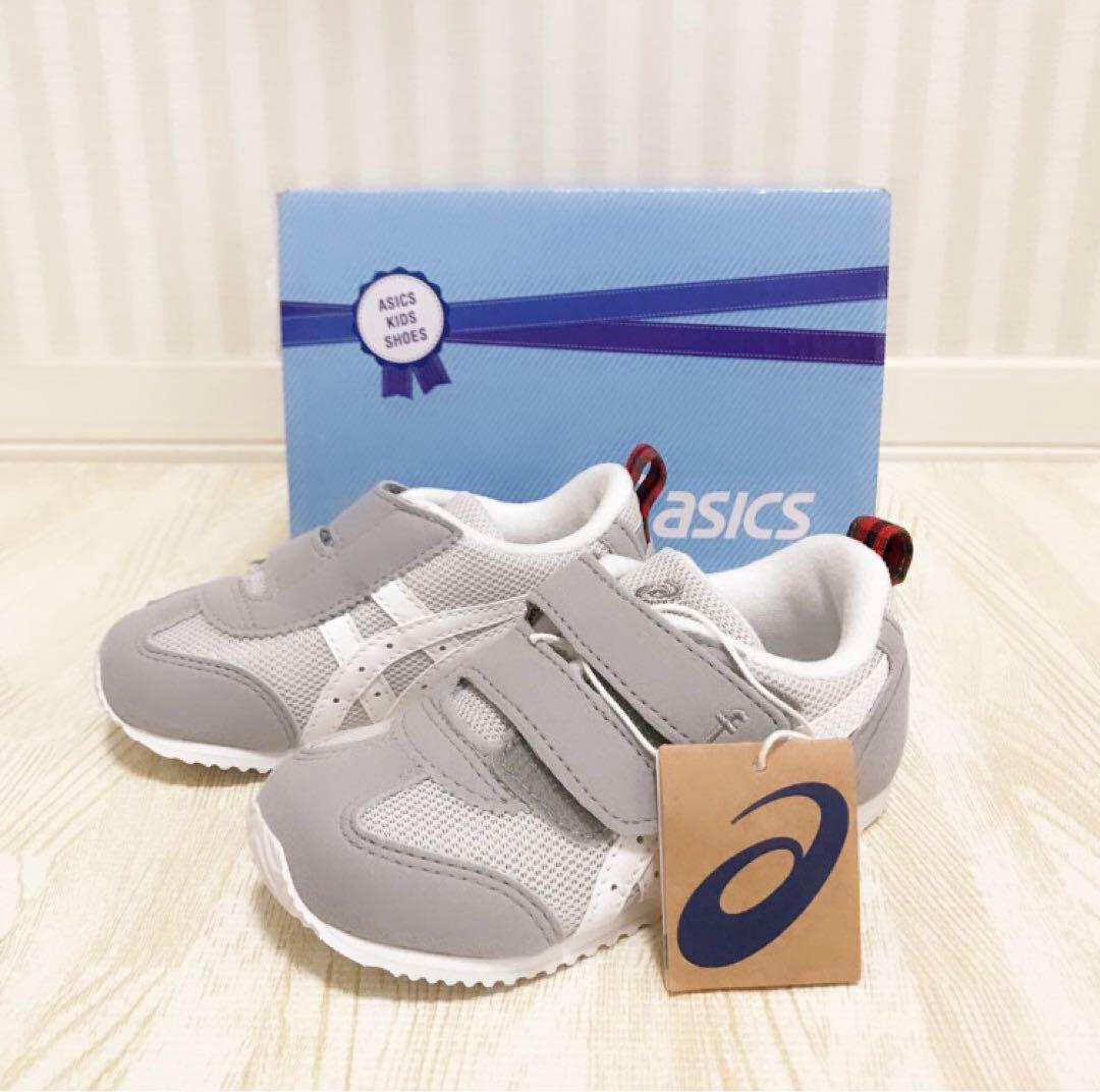 【新品未使用】familiar asix コラボスニーカー 15cm