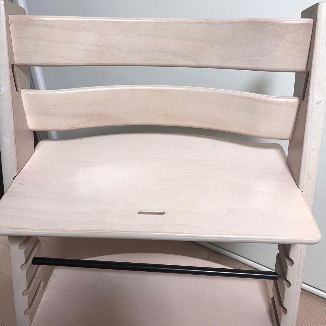 【新型ベビーセット付き】シリアル4　ストッケ トリップトラップホワイトウォッシュ